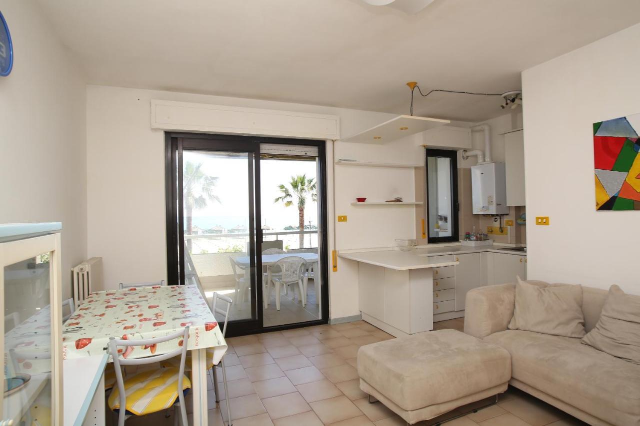 Residence Le Palme Montesilvano Exterior photo